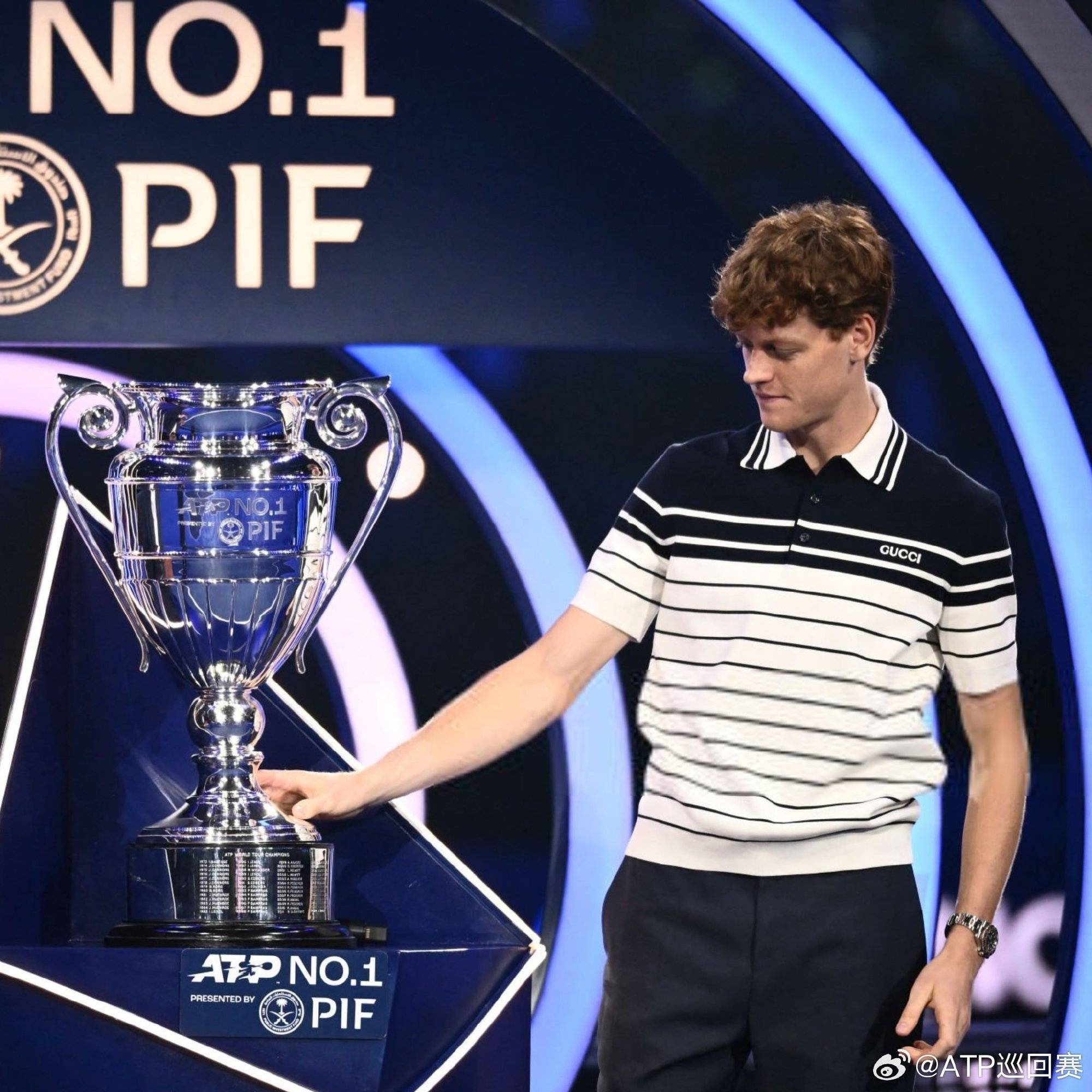 ATP总决赛阿尔卡拉斯首秀不敌鲁德，兹维列夫击败卢布列夫，辛纳领取年终第一奖杯