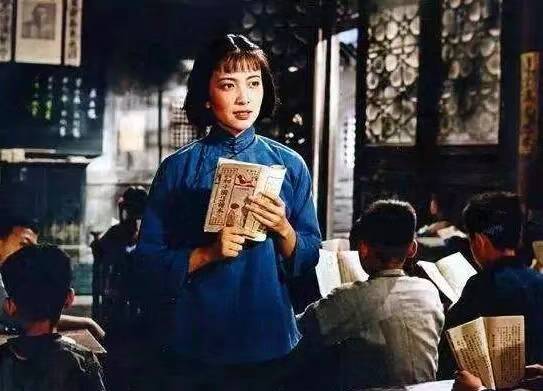 电影表演艺术家谢芳逝世，《青春之歌》“芳”华永驻