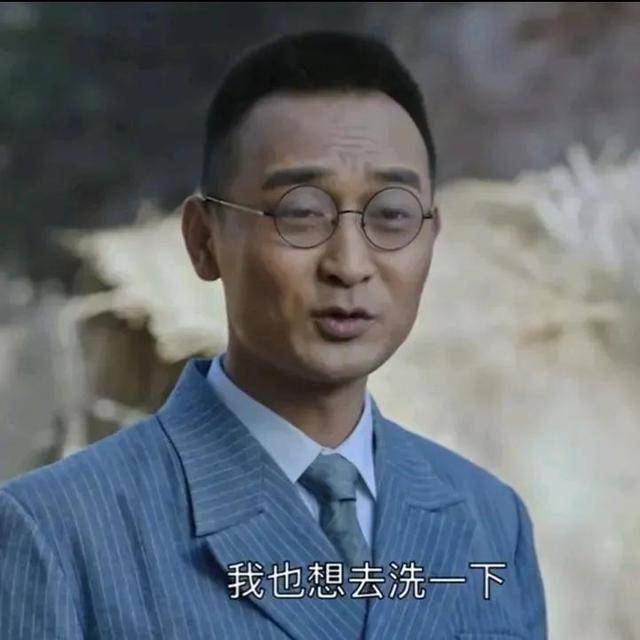 抗日神剧惊现逆天整容脸，主演导演都她一人，胡编程度堪称史诗级