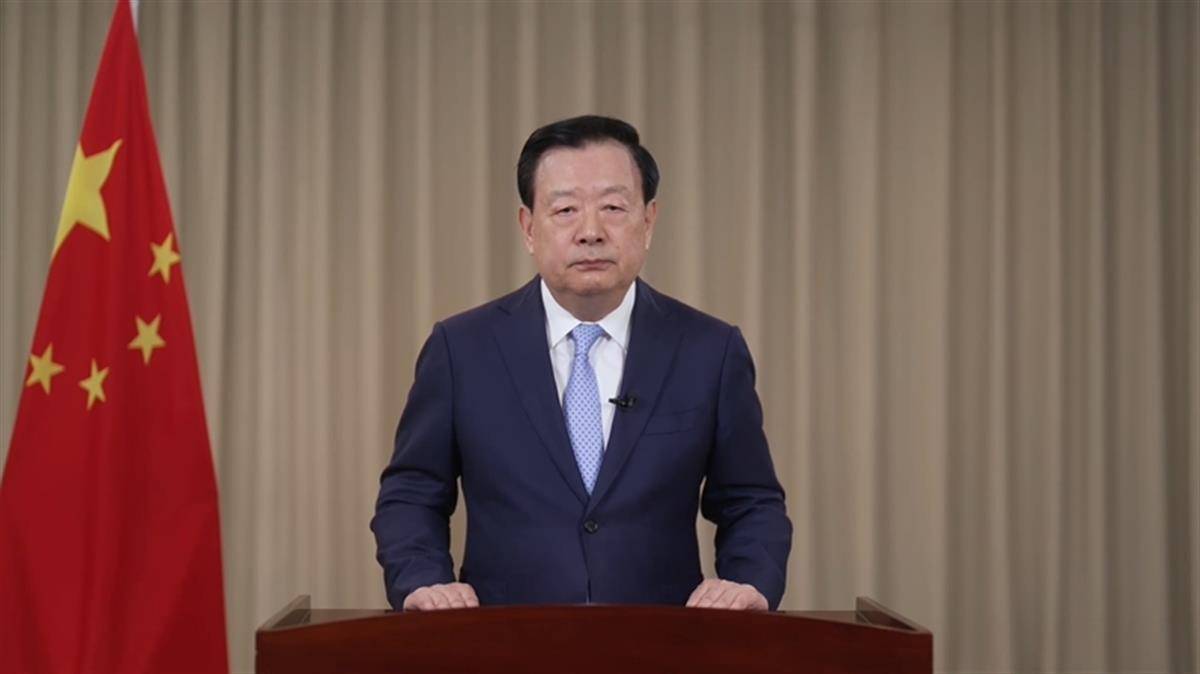 极目政情|港澳办主任夏宝龙：让美国那些“乡巴佬们”去哀鸣吧！
